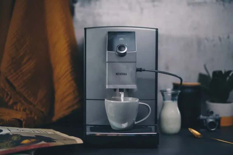 NIVONA NICR 795 Vollautomat Titan/Chrom